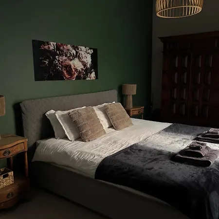 'aja' On Etna Street アパート メーリッハ